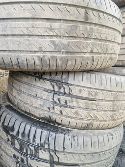 Pirelli 225/55/17 letní - 2