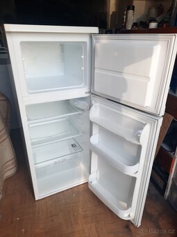 Lednice s mrazákem----mohu dovézt - 2
