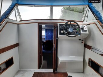 Motorová kajutová loď 7,5m - 2