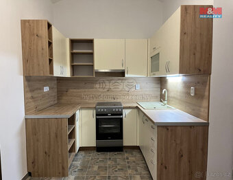 Prodej bytu 3+1, 108 m², Choceň, ul. Záměstí - 2
