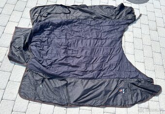 Nepromokavá zimní deka Equiline, 145 cm, cca 250g - 2