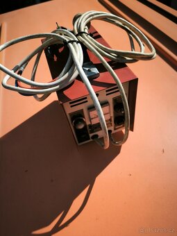 Nabíječ 6V a 12V akumulátorů. - 2