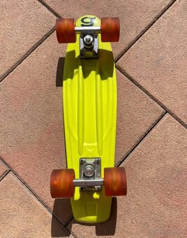 Pennyboard svítící - 2