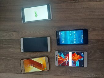 Mobilní telefony - 2