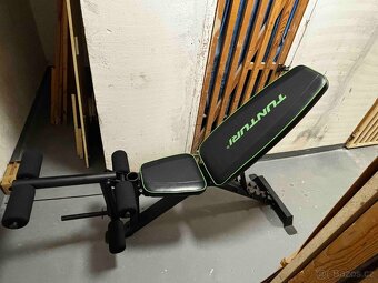 Posilovací lavice se závažím a osami - 2