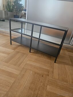 Stolek pod TV - 2
