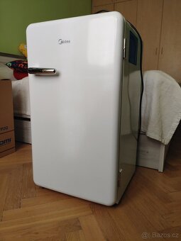 malá ledička MIDEA - 2