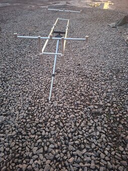 Stojan na prutu CARP SYSTEM Tripod - 2