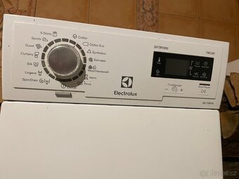 Pračka Electrolux s horním plněním (6kg) - 2