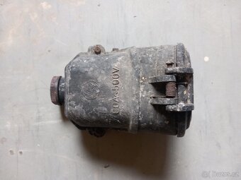 Zásuvka 380V  zastaralá. Cirkulárka ... - 2