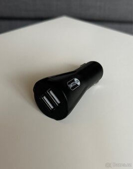 Nabíjecí adaptér do auta SwitchON - 2