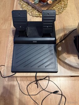 Herní volant na ps5 a ps4 - 2