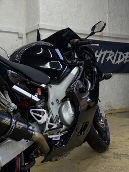 Honda CBR600F4 - 2