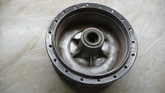 JAWA pionýr 05 - náboj kola - 2