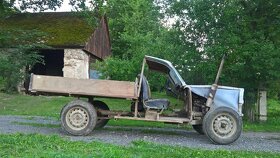 traktůrek ze staré Škodovky - 2