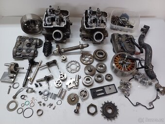 KTM LC8 950 - MOTOR NA DÍLY - 2