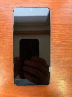 Samsung Galaxy S22 5G - 2