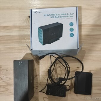 Externí box na dva HDD 3,5" - 2
