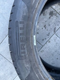 Pneu letní 315/40 R21 - 2