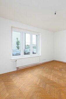 Prodej bydlení, kde se snoubí městský život s přírodou - 2