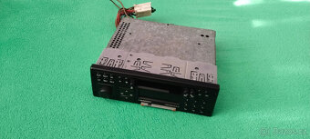 Rádio Mitsubishi carisma - 2