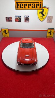 Ferrari 250 GT Berlinetta passo corto (SWB) 1:18 CMC - 2