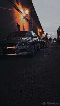 Mitsubishi Lancer Evo IX - 2