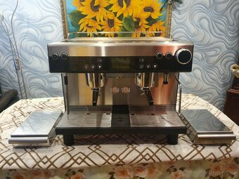 Espresso s portafiltrem WMF - 2
