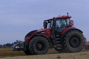 Valtra Q245 - 2