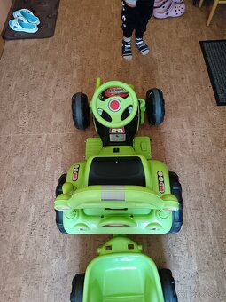 Prodám dětský pojízdný traktůrek - 2