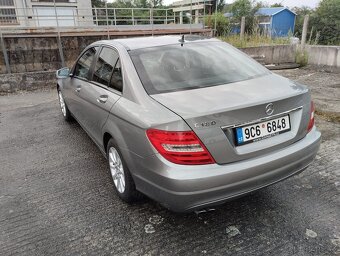 Mercedes Benz C180 CGI - 2