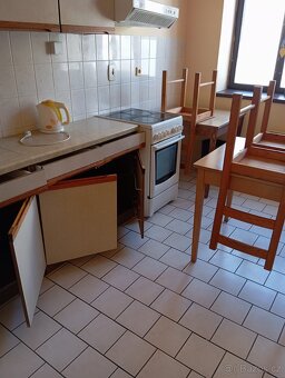 Pronájem bytu 2kk, balkón + parkování - Pečky centrum - 2