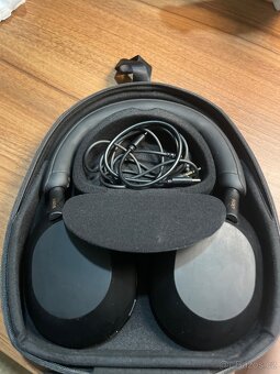 Náhlavní sluchátka Sony WH‑1000XM5 – jako nová - 2