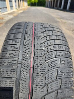 255/40 R18 NOKIAN + CONTINENTAL zimní - 2
