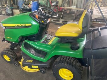 Zahradní traktor JOHN DEERE X350 R - 2