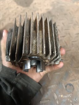 Válec Jawa 550-555 - 2