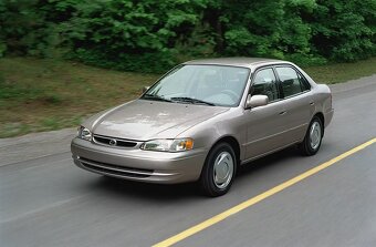 Toyota koupím do roku 2004 - 2