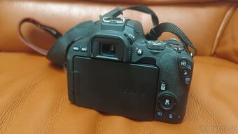 Canon 200d - 2