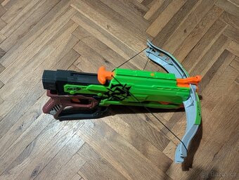 Nerf Zombie Strike kuše - 2