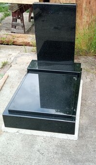 Urnový hrob BLACK - 2