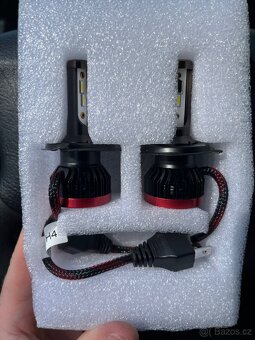 LED H4 žárovky AMIO 02241 - 2