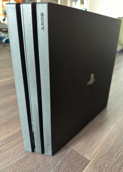 Ps4 pro 1tb +3x ovladač +4hry - 2