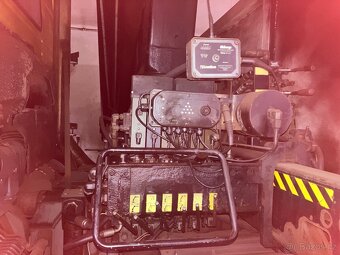 Nákladní auto nosič výměnných nástaveb - 2