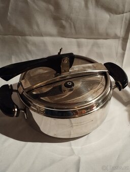 Tlakový hrnec Lagostina 2ks - 2