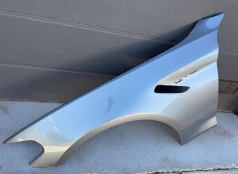 BMW M5 f90 blatník - 2