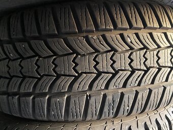 Zimní pneu 205/60/R16 Sava - 2