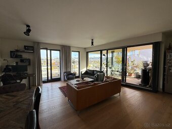 Pronájem bytu 3+kk 96 m² Menclova, Praha - Libeň - 2