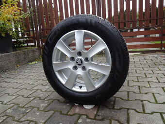ZIMNÍ 16" 5x112 pneu 215/60R16 Superb, Passat - 2