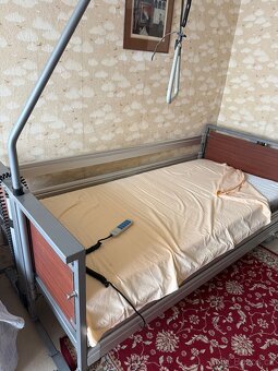 Polohovaci postel - 2