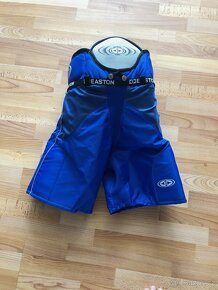 Hokejové kalhoty Easton, svetle modré vel. 160 cm - 2